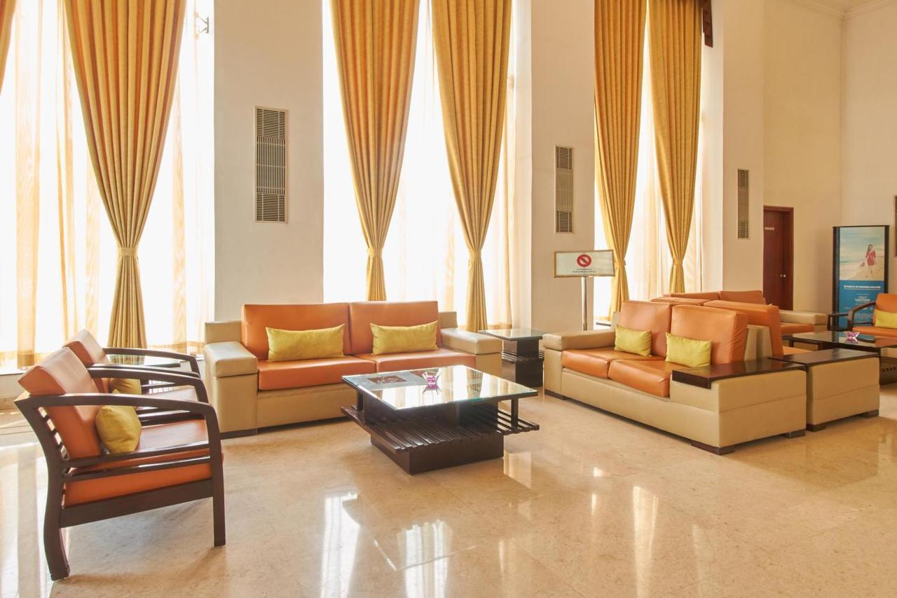 Royal Sarovar Portico Shiliguri Exterior foto