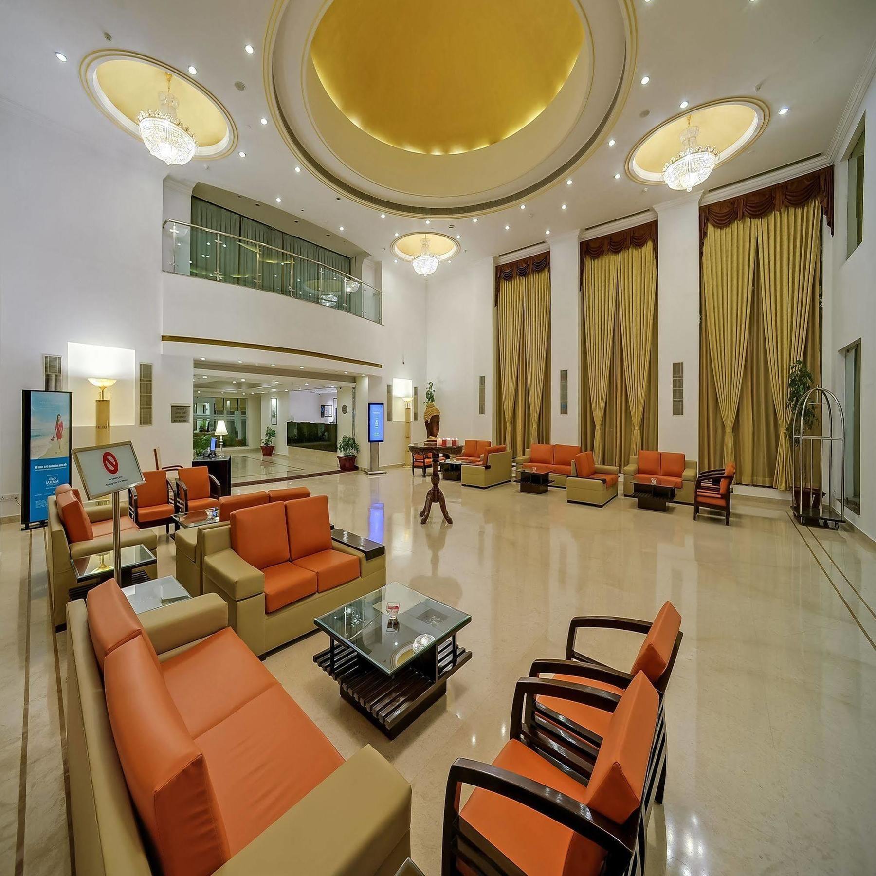 Royal Sarovar Portico Shiliguri Exterior foto